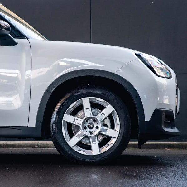 2025 MINI Countryman Cooper S Classic image 5