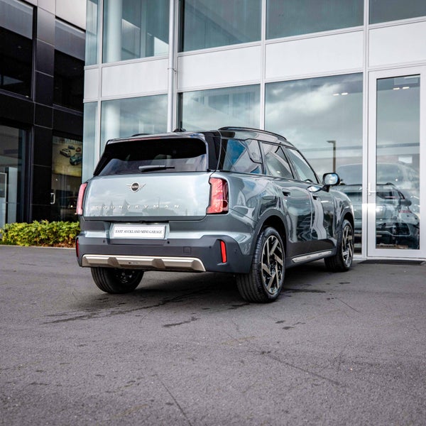 2025 MINI Countryman Countryman C Favoured image 4