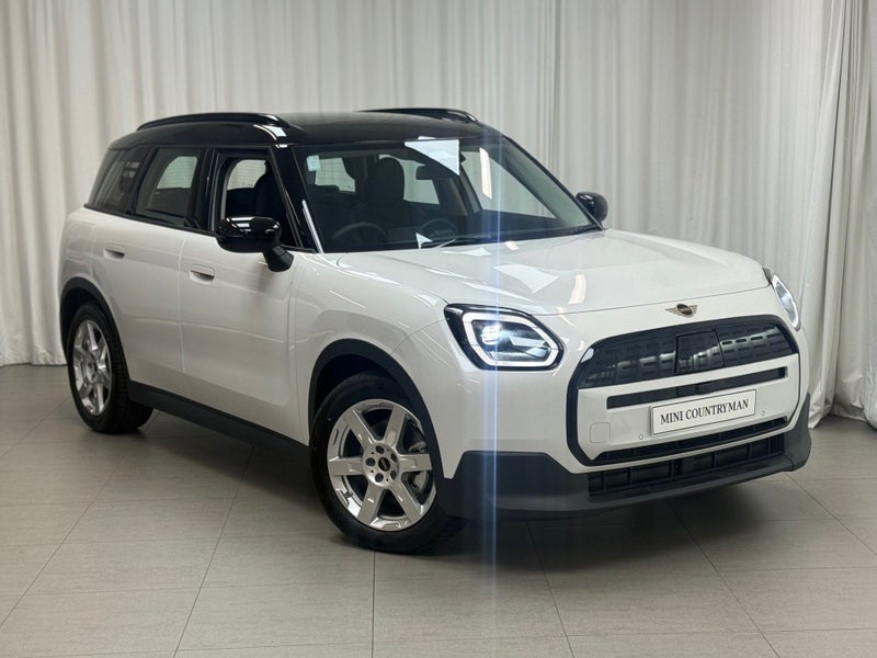 2025 MINI Countryman Countryman E Classic image 1