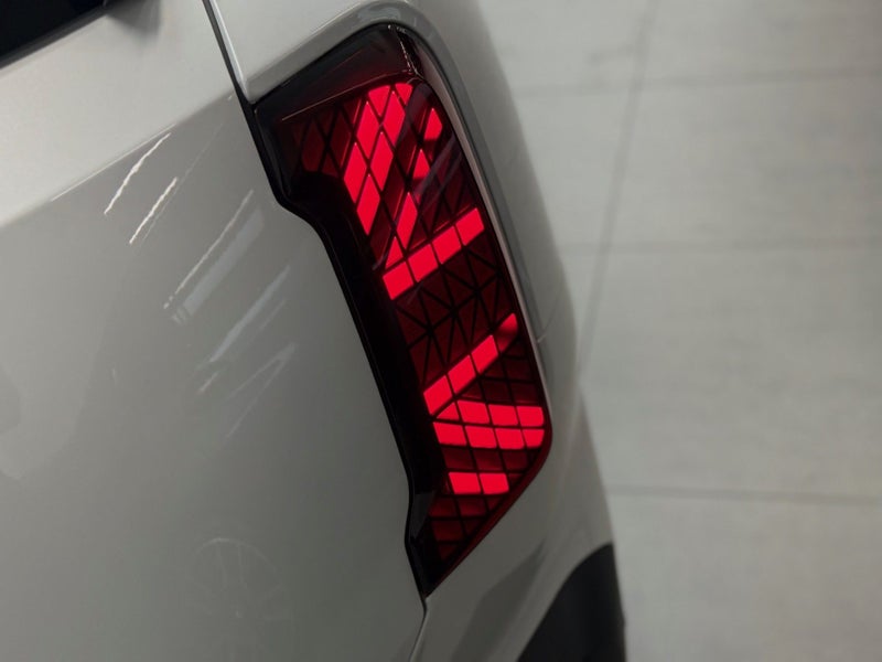 2025 MINI Countryman Countryman E Favoured image 5