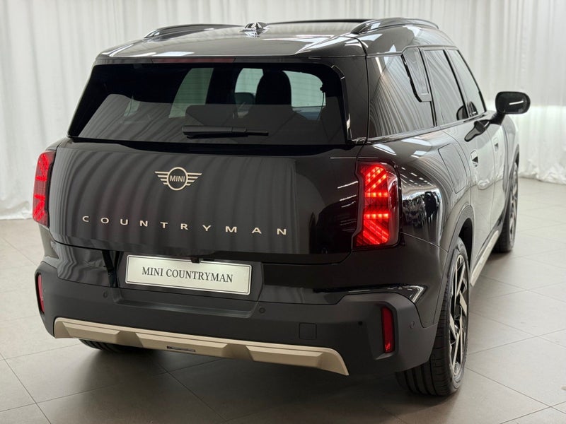 2025 MINI Countryman Countryman E Favoured image 5