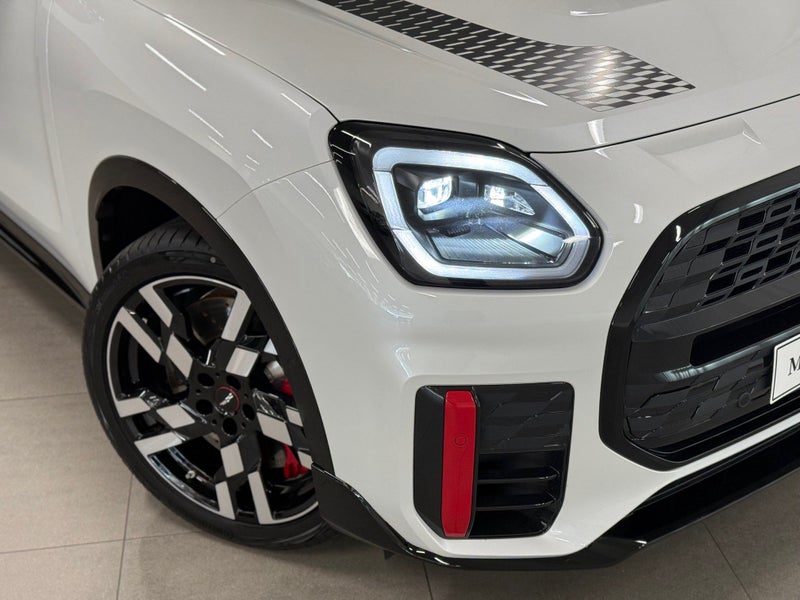 2025 MINI Countryman Countryman JCW ALL4 Favoured image 4