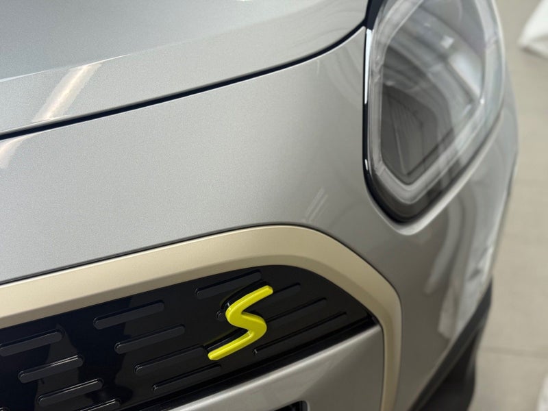 2025 MINI Countryman Countryman SE ALL4 Favoured image 4