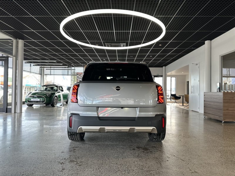 2025 MINI Countryman E Favoured image 5