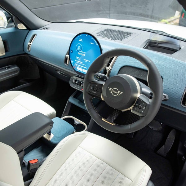 2025 MINI Countryman E Favoured Pack image 3