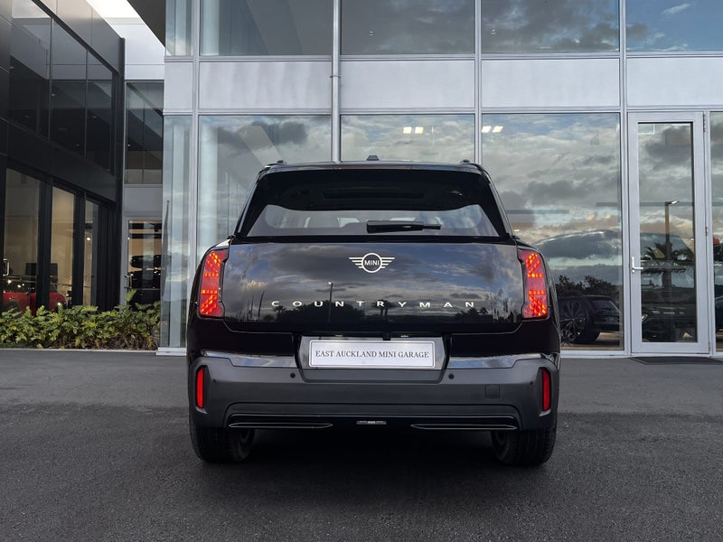 2025 MINI Countryman E Full Electric Classic image 5
