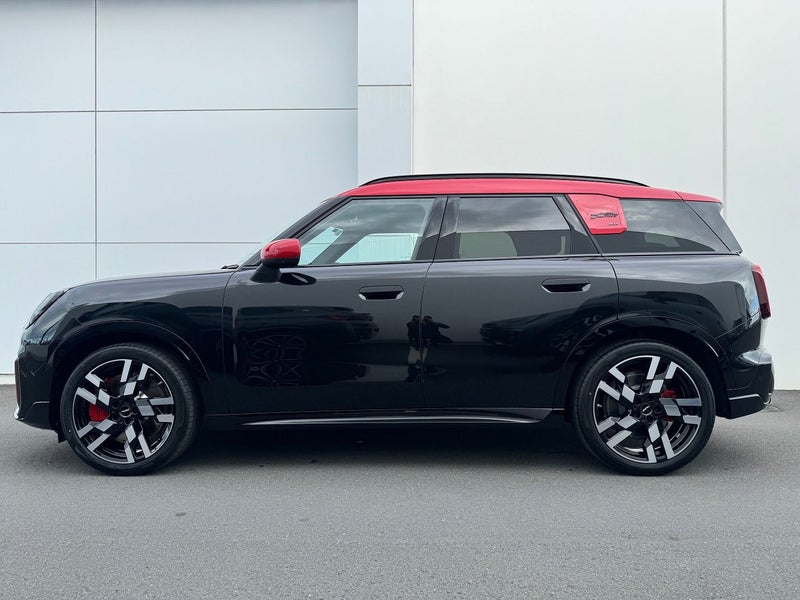 2025 MINI Countryman JCW ALL4 image 2