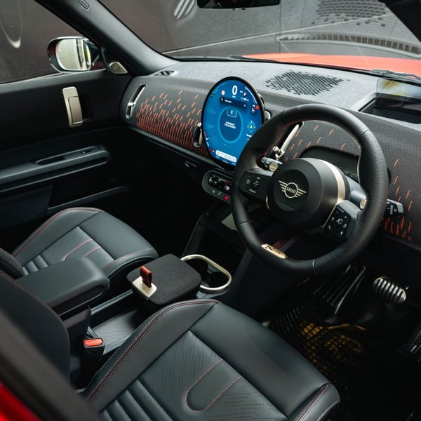 2025 MINI Countryman JCW ALL4 Favoured image 3