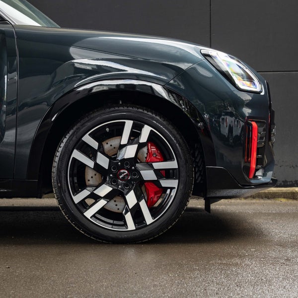 2025 MINI Countryman JCW ALL4 Favoured image 5