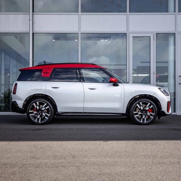 2025 MINI Countryman JCW ALL4 Favoured (Full Spec) image 3