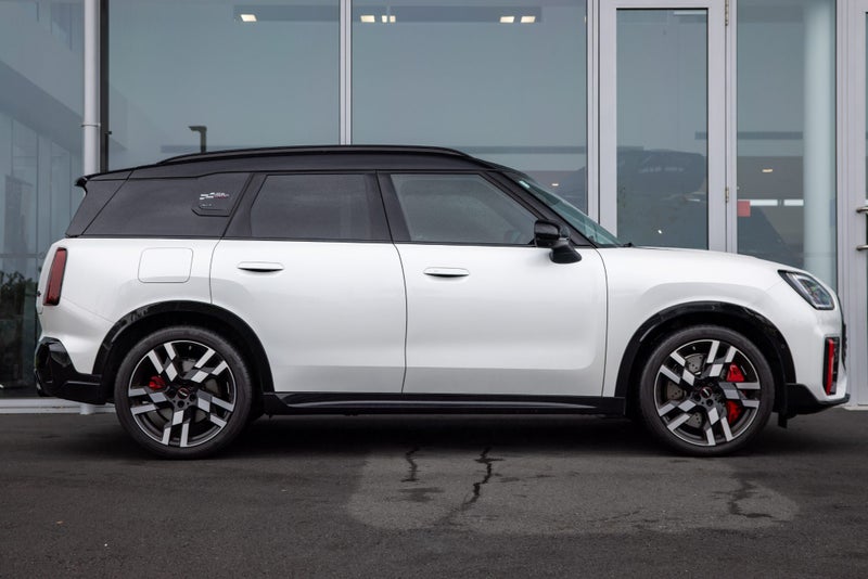 2025 MINI Countryman JCW ALL4 Favoured (High Spec) image 3