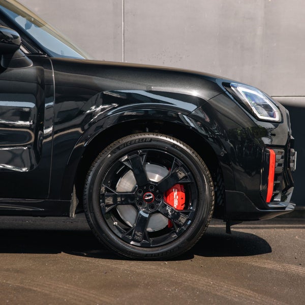 2025 MINI Countryman JCW Countryman ALL4 Classic image 5