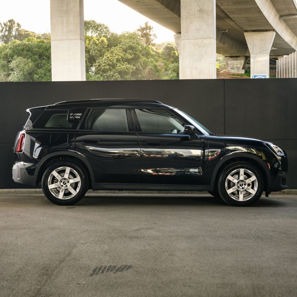 2025 MINI Countryman S ALL4 Classic image 4