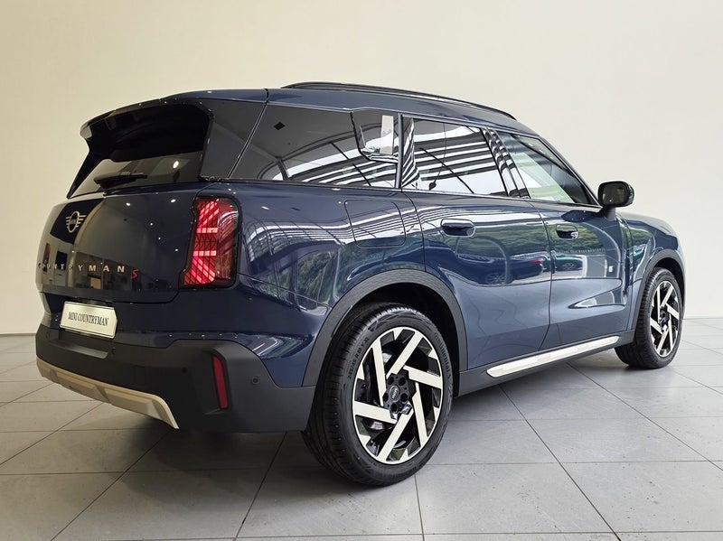 2025 MINI Countryman S ALL4 Favoured image 4