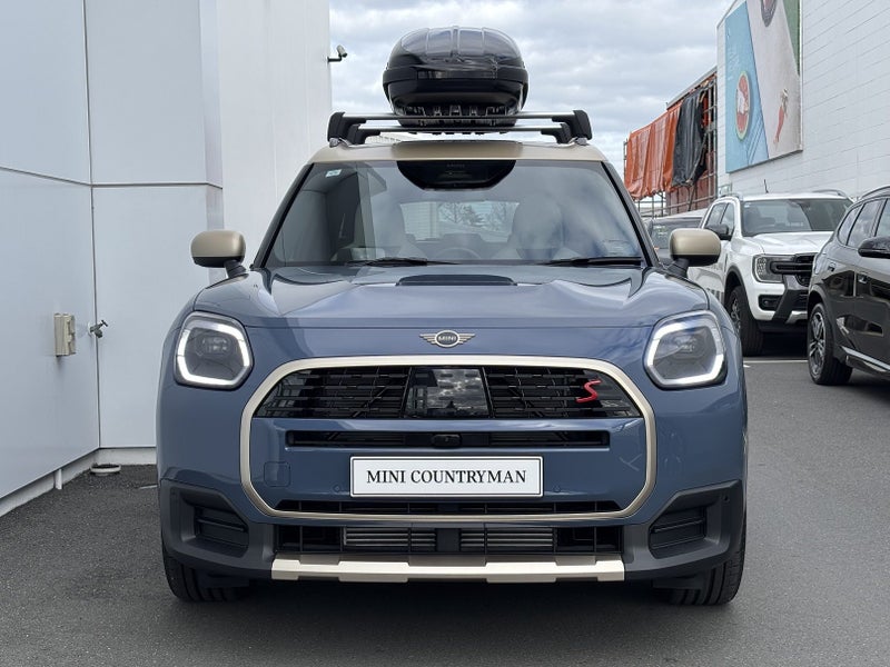 2025 MINI Countryman S All4 Favoured image 3