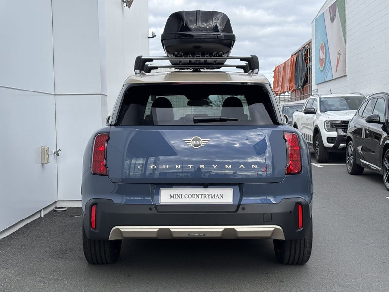 2025 MINI Countryman S All4 Favoured image 4
