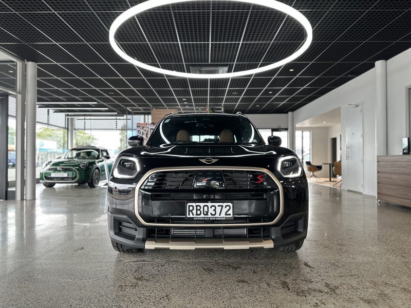 2025 MINI Countryman S ALL4 Favoured image 2