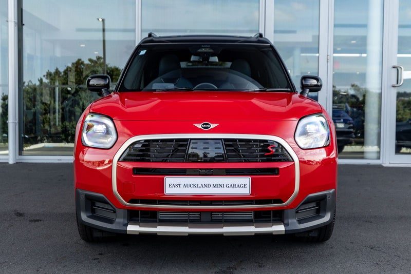 2025 MINI Countryman S ALL4 Favoured image 2