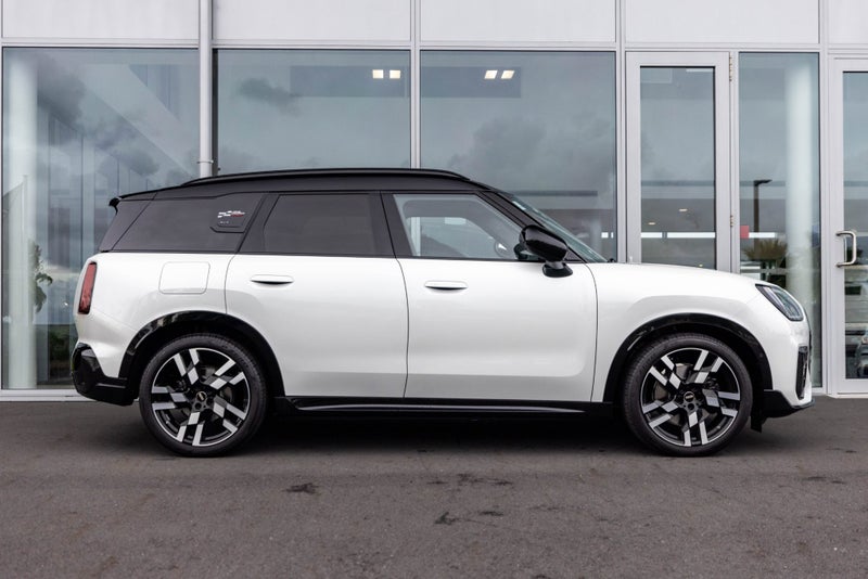 2025 MINI Countryman S ALL4 JCW Sports image 3