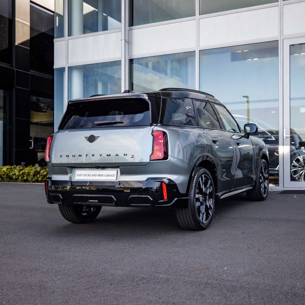 2025 MINI Countryman S ALL4 JCW Sports image 5