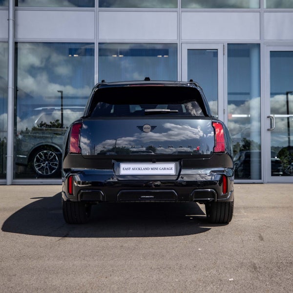 2025 MINI Countryman S ALL4 JCW Sports image 4