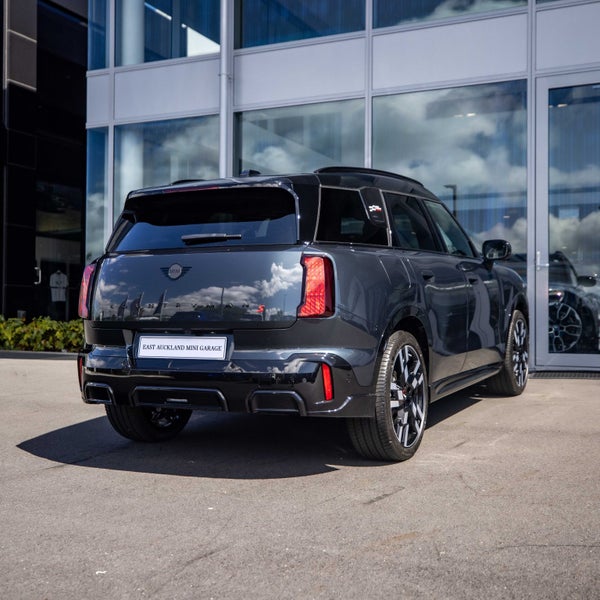 2025 MINI Countryman S ALL4 JCW Sports image 5