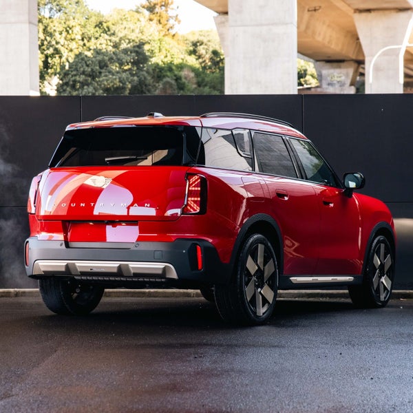 2025 MINI Countryman S Favoured image 2