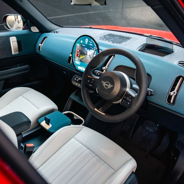2025 MINI Countryman S Favoured image 3