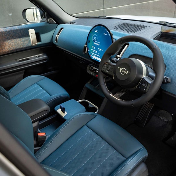 2025 MINI Countryman SE ALL4 Favoured image 3