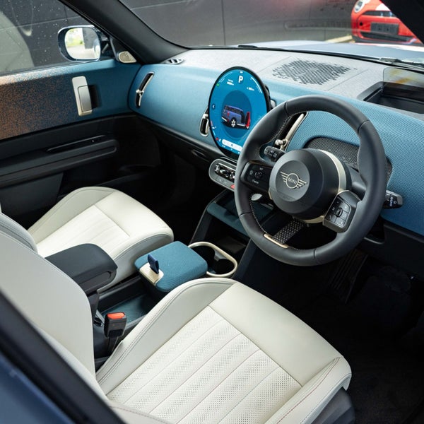 2025 MINI Countryman SE ALL4 Favoured image 3
