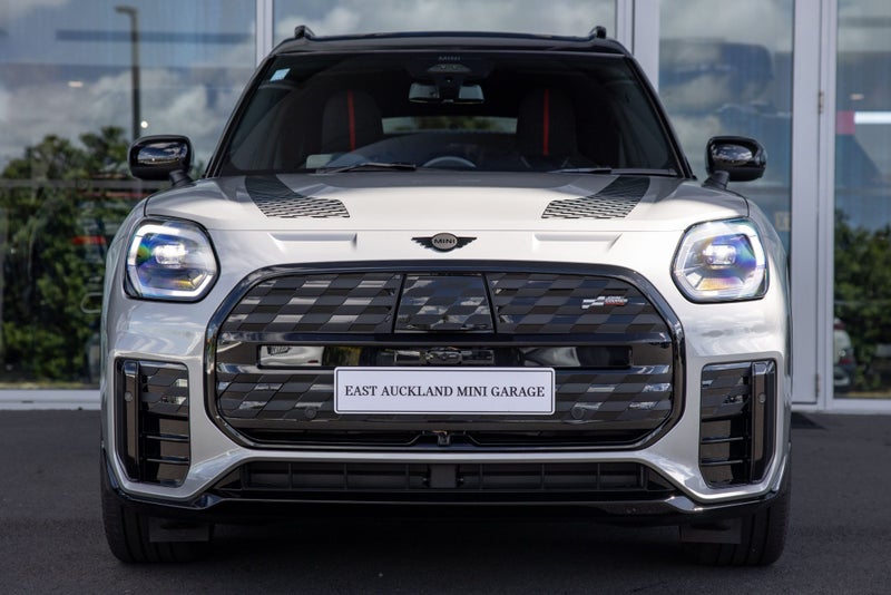 2025 MINI Countryman SE ALL4 Full electric JCW... image 2