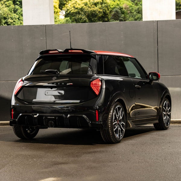 2025 MINI JCW 3 Door Hatch Favoured image 2