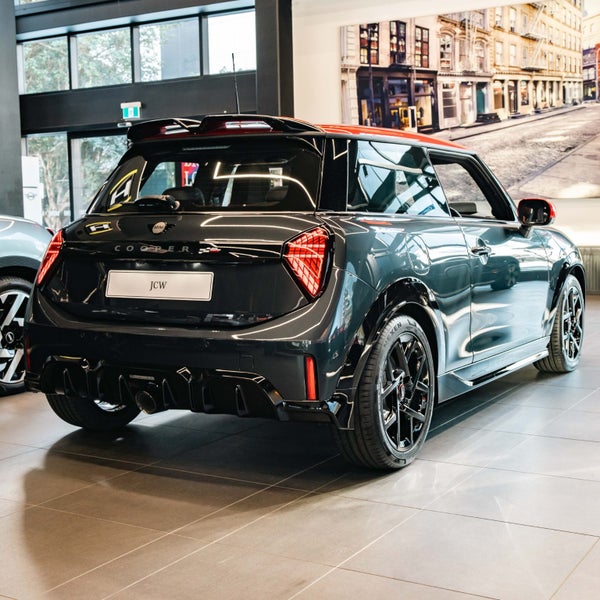 2025 MINI JCW John Cooper Works Classic Pack image 2