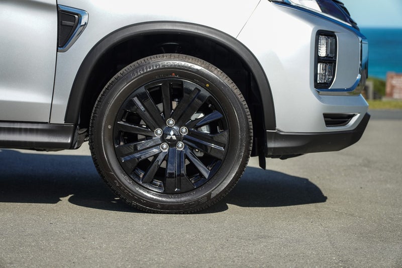 2025 Mitsubishi ASX 2.0 Black Edition auto image 5