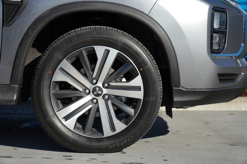 2025 Mitsubishi ASX 2.0 LS auto image 4