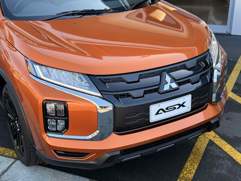 2025 Mitsubishi ASX 2.0P BLACK EDITION 2WD CVT... image 3