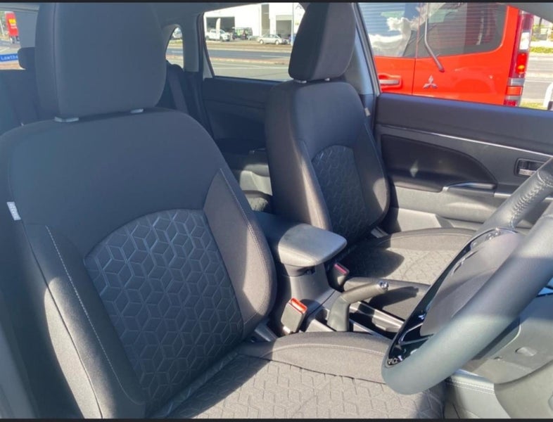 2025 Mitsubishi ASX 2.0P LS 2WD CVT image 3