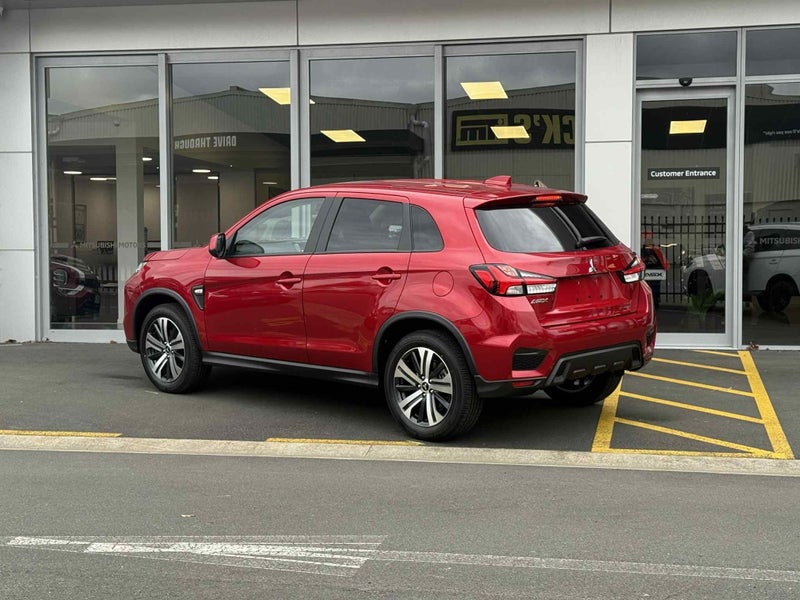2025 Mitsubishi ASX 2.0P LS 2WD CVT - STYLE UP... image 4