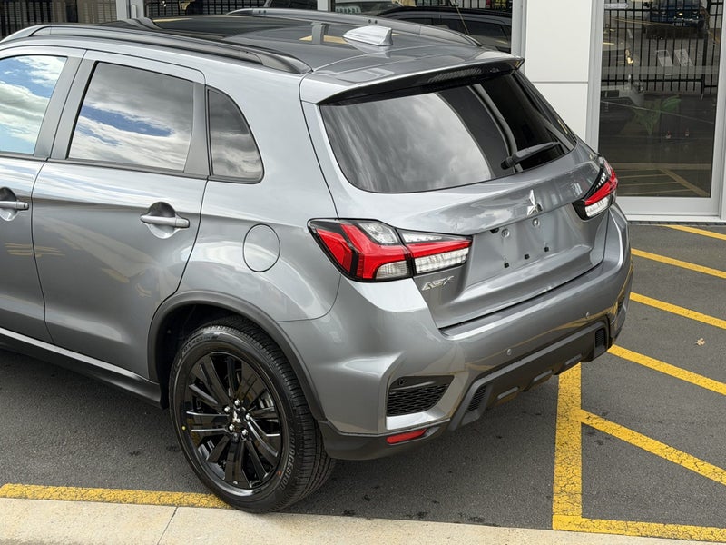 2025 Mitsubishi ASX 2.0P VRX 2WD CVT - STYLE UP... image 5