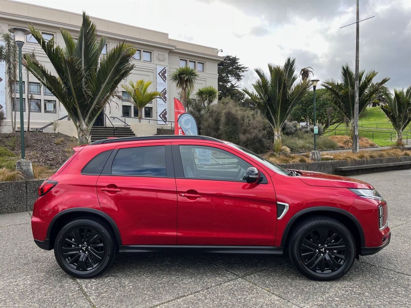 2025 Mitsubishi ASX Black Edition image 4