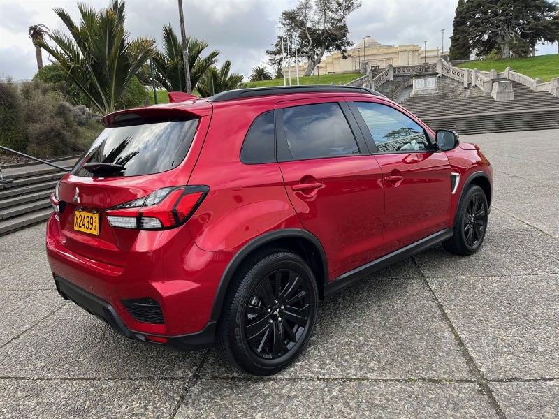 2025 Mitsubishi ASX Black Edition image 5