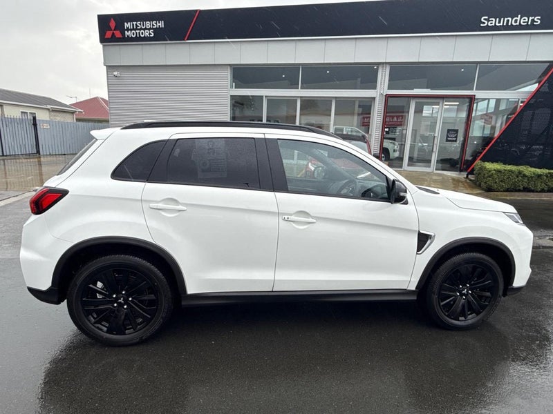 2025 Mitsubishi ASX Black Edition image 3