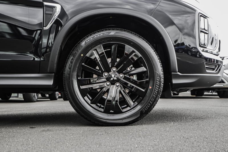 2025 Mitsubishi ASX Black Edition image 5