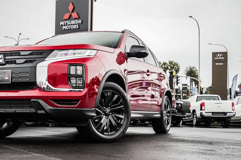 2025 Mitsubishi ASX Black Edition image 3