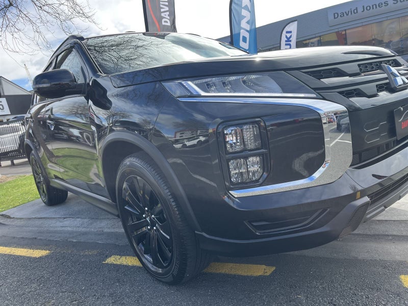 2025 Mitsubishi ASX Black Edition image 3