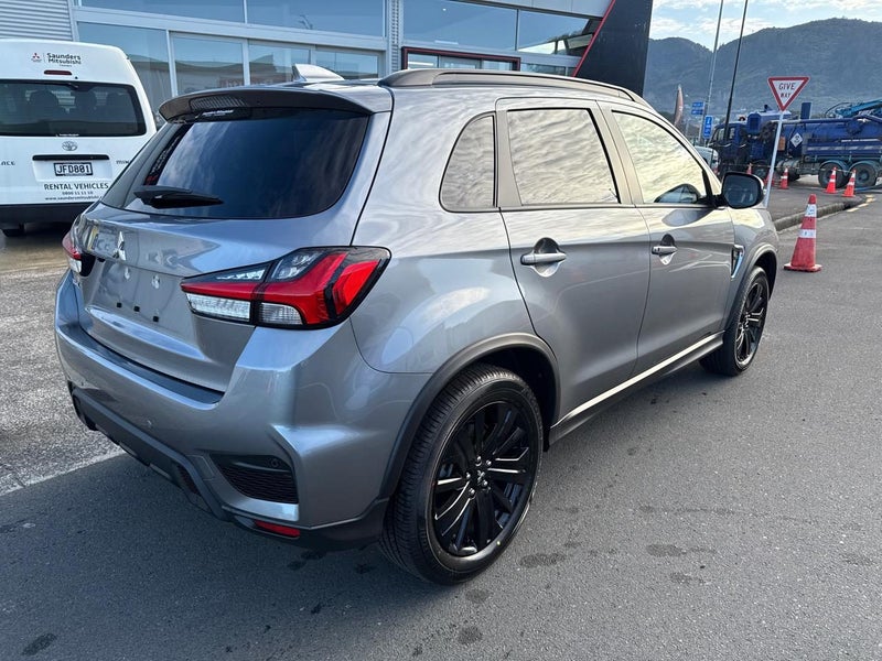 2025 Mitsubishi ASX Black Edition image 4