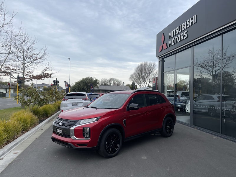 2025 Mitsubishi ASX Black Edition - image 4