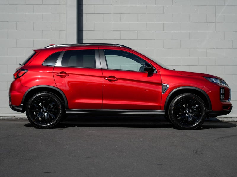 2025 Mitsubishi ASX Black Edition image 3