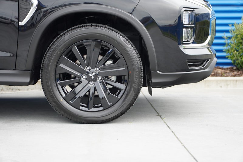 2025 Mitsubishi ASX Black Edition auto image 5