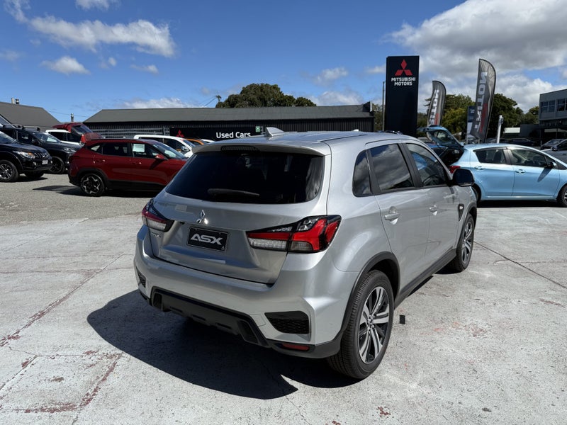 2025 Mitsubishi ASX LS 2.0P image 4